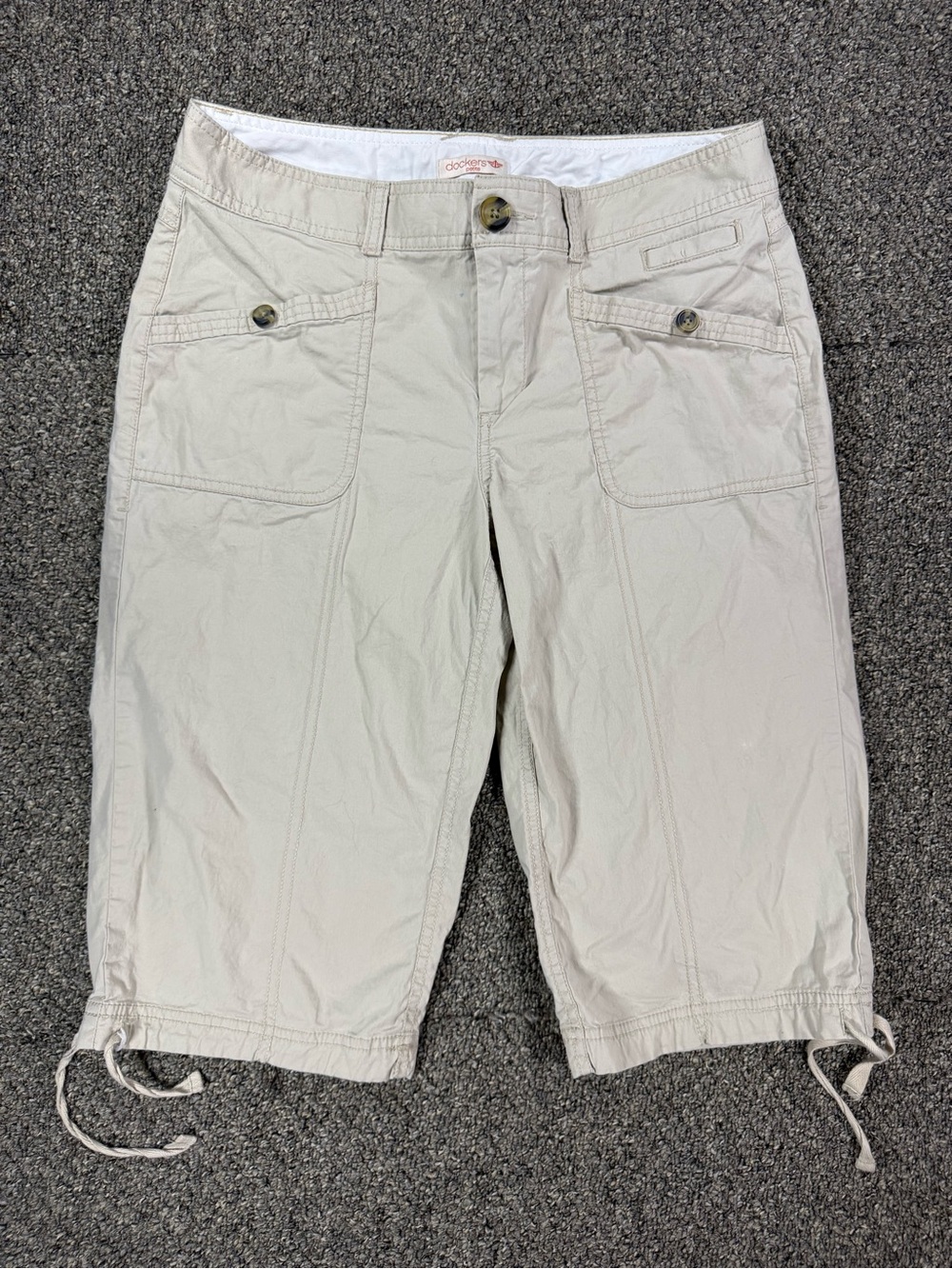Dockers Petite Beige Utility Capri Pants Size 10P Cinch Hem